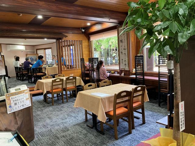 座席数は最大33名まで