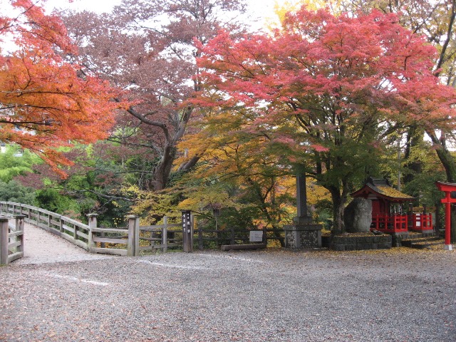 秋の紅葉は大変素晴らしく、年間を通して最も多くの観光客がいらっしゃいます。
