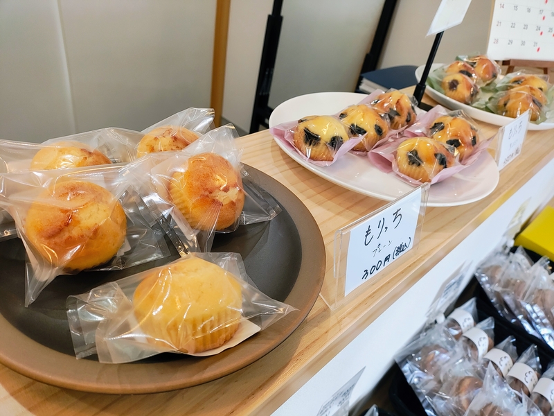 味はプレーン・黒ぶどう・シャインマスカットの3種類